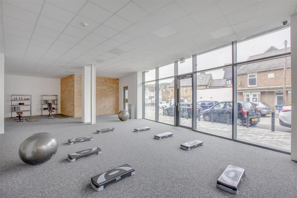 Flat 78, Birch House, Leigh Street, HP11 2 WR-19.jp