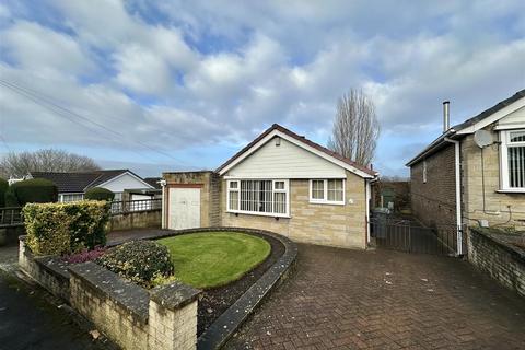 3 bedroom detached bungalow for sale, Fernlea Close, Heckmondwike