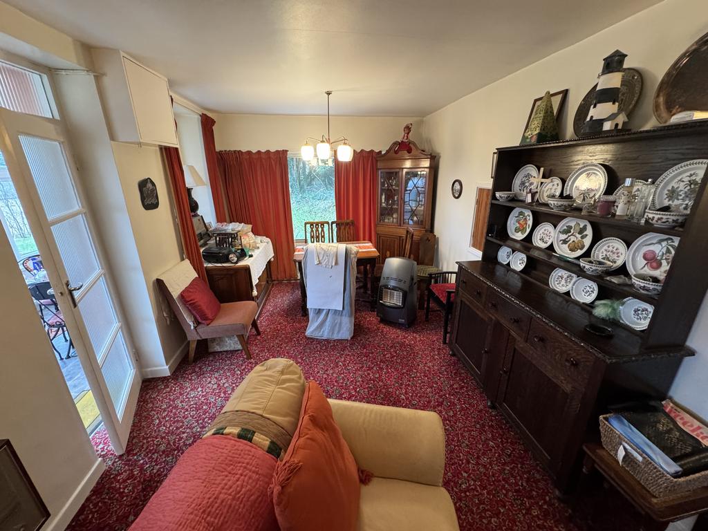 Living/Dining Room