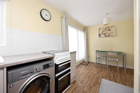 2 bedroom flat for sale, Cedar Close, Lancing, West Sussex, BN15