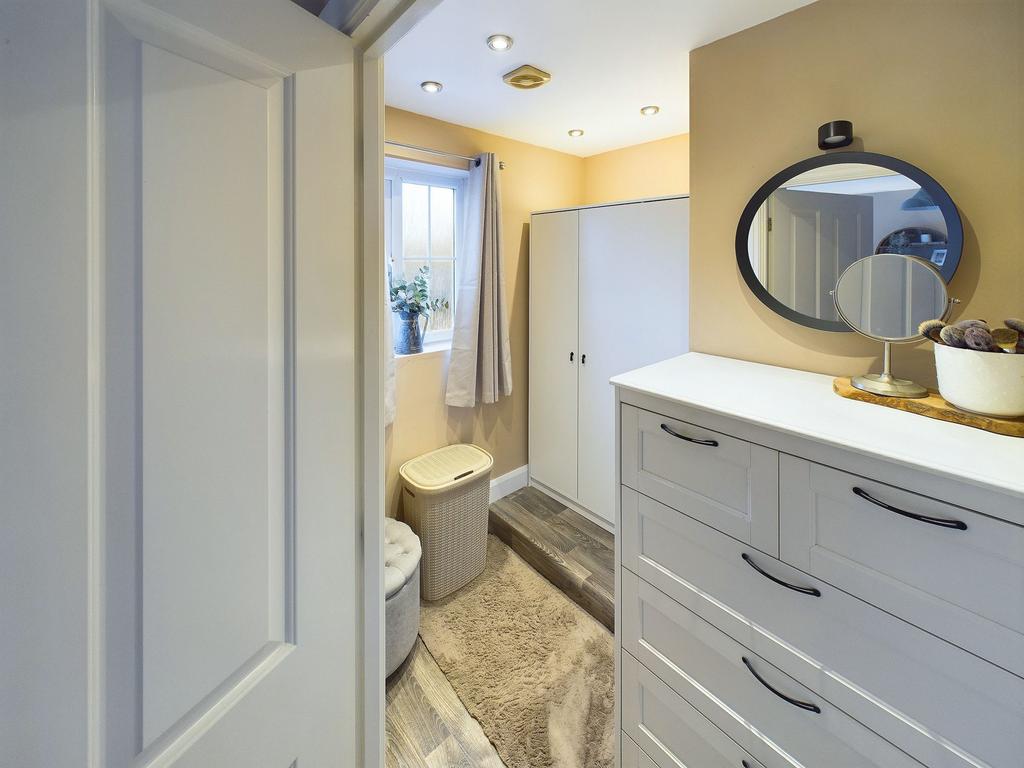 Walk-in Wardrobe