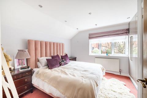 46 Beechwood Road, Caterham, CR3 6NA