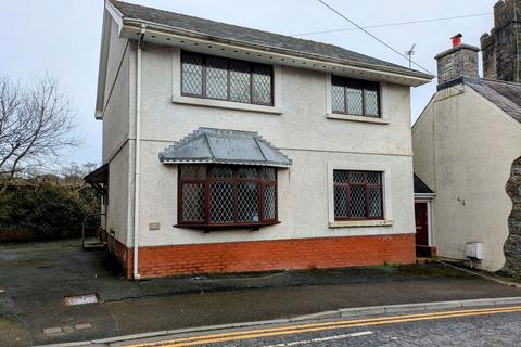 3 bedroom detached house for sale, Llandeilo Road, Llandybie, Ammanford, SA18 3JA