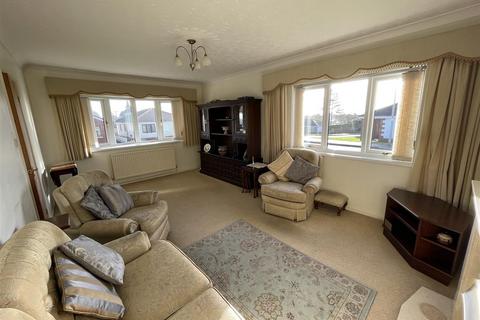 3 bedroom detached bungalow for sale, Parc Tyisha, Burry Port