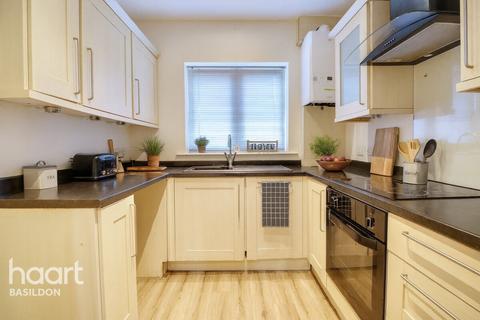 undefined, Clover Way, Basildon *virtually staged*