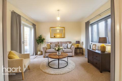 undefined, Clover Way, Basildon *virtually staged*