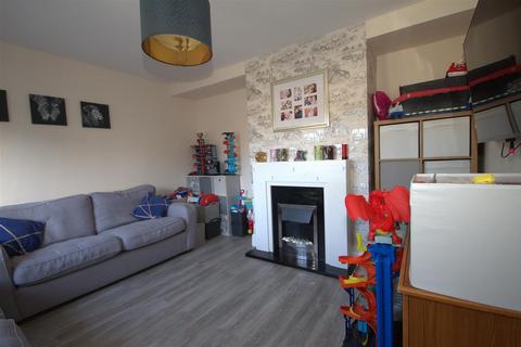 75 Arnside Crescent, Castleford, WF10 3NT