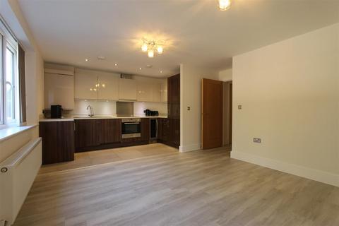 2 bedroom apartment for sale, Waterhouse Lane, Kingswood