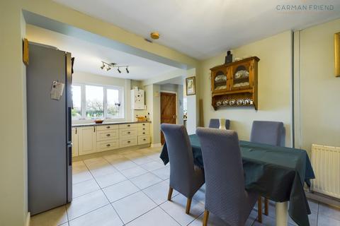 4 bedroom semi-detached house for sale, Grove Road, Mollington, CH1