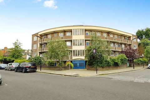 1 bedroom flat for sale, Clissold Crescent, London N16