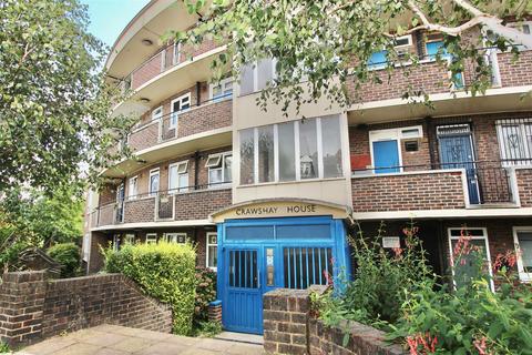 Clissold Crescent, London N16