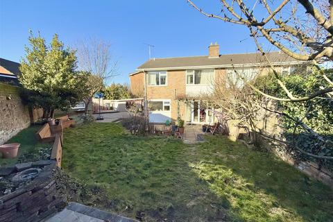 4 bedroom semi-detached house for sale, Pennyfields, Warley, Brentwood