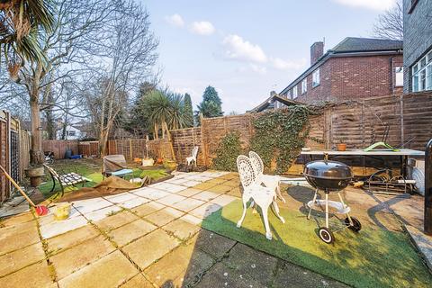 3 bedroom terraced house for sale, Wydeville Manor Road, London