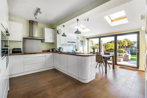 16 Revell Road, Sutton, SM1 2ED