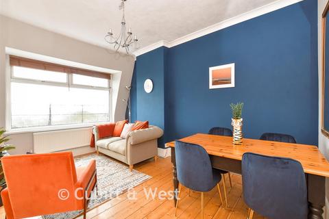 2 bedroom apartment for sale, Courtlands, Southsea PO5