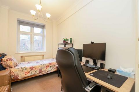 4 bedroom flat for sale, Finchley Road, London NW3