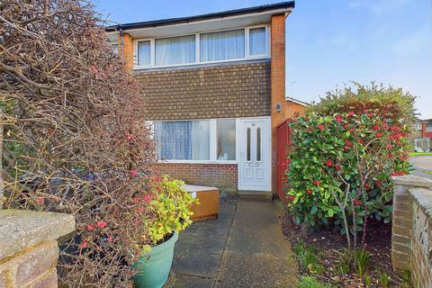 2 bedroom semi-detached house for sale, Kings Close, Lancing