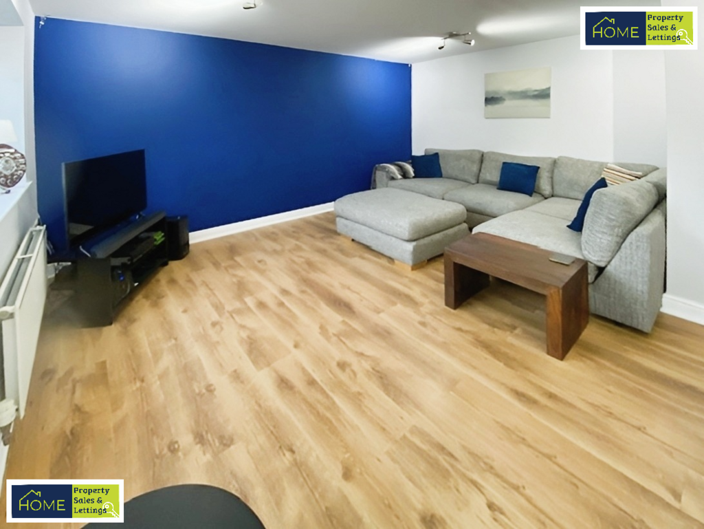 C4056183-lounge2.jpg