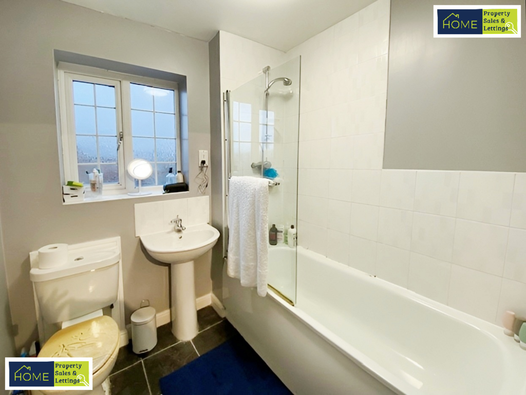2cffebe9-bathroom.jpg
