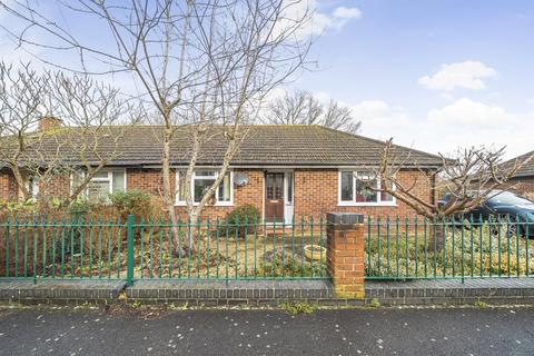 2 bedroom semi-detached bungalow for sale, Newbury,  Berkshire,  RG14