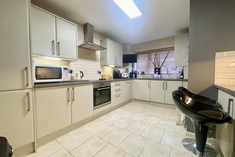 2 bedroom flat for sale, Southport PR8