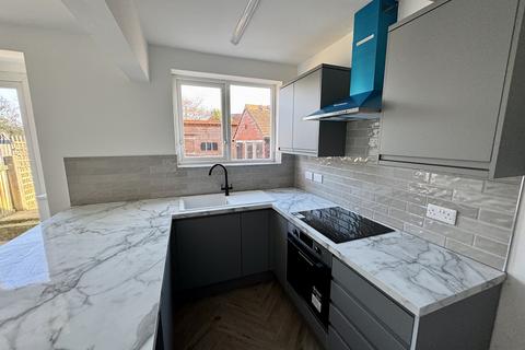 18 Beach Road, Fleetwood, FY7 8PT