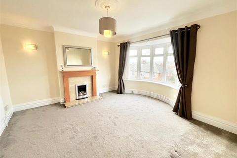 2 bedroom flat to rent, Beverley Road, Low Fell, Gateshead