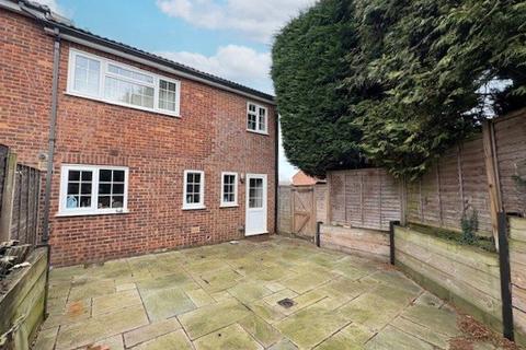 3 bedroom end of terrace house for sale, Broughton Mews, Camberley GU16