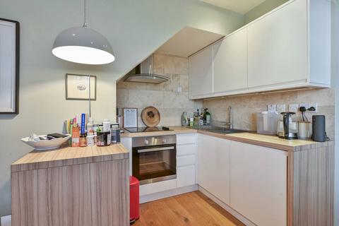 1 bedroom flat for sale, Deodar Road, Putney, London, SW15