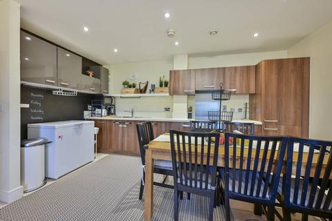 2 bedroom flat for sale, Holford Way, Putney, London, SW15