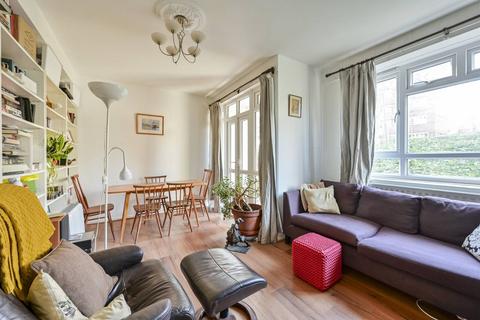 2 bedroom flat for sale, Albert Drive, Southfields, London, SW19