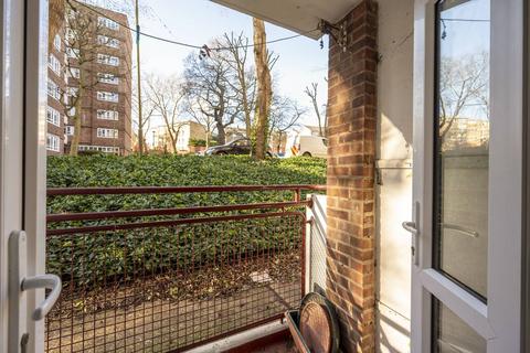 2 bedroom flat for sale, Albert Drive, Southfields, London, SW19