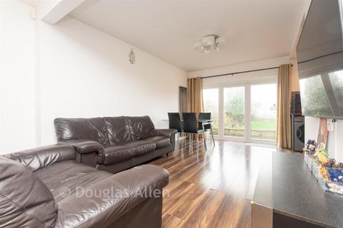 undefined, Ascot Gardens, Hornchurch, Essex