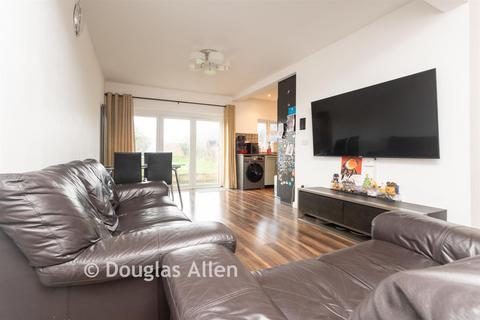 undefined, Ascot Gardens, Hornchurch RM12