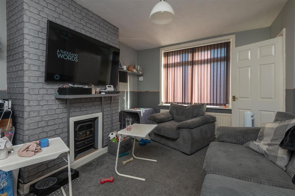 13 - 72 Whitwell Green Lane HX5 9 EG.jpg