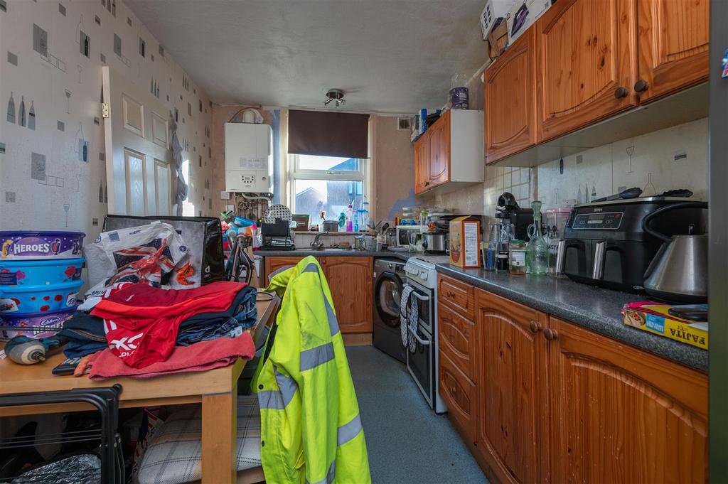 14 - 72 Whitwell Green Lane HX5 9 EG.jpg