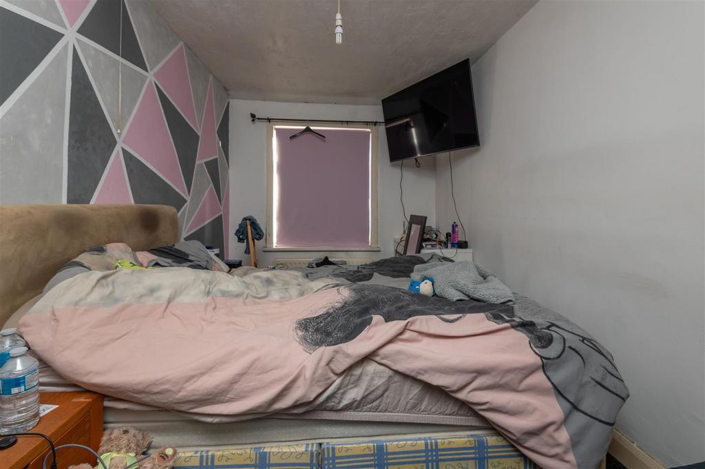 06 - 72 Whitwell Green Lane HX5 9 EG.jpg