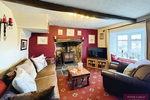 2 bedroom cottage for sale, Hiraddug Road, Dyserth, Denbighshire LL18 6HS