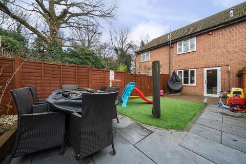 20 Cropper Close, Thatcham, RG19 4WE