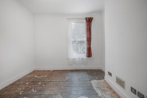 13 Westfield Road, London, W13 9JP