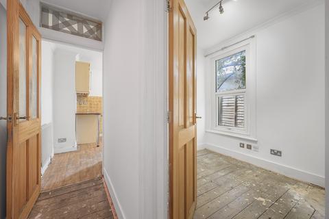 13 Westfield Road, London, W13 9JP