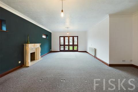 3 bedroom detached bungalow for sale, Beachway, Canvey Island, SS8