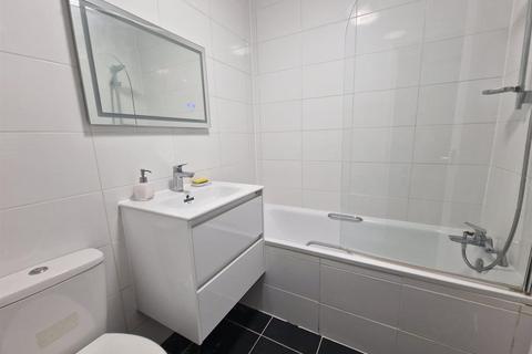 2 bedroom flat to rent, Eton Avenue, NW3, Belsize Park