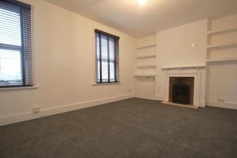 1 bedroom ground floor flat to rent, Addlestone, Surrey, KT15