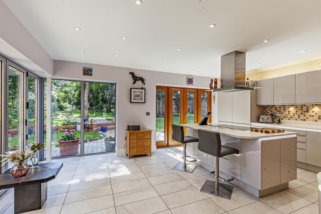 8556898-interior01-800.jpg