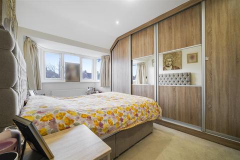 35 Spinney Drive, Feltham, TW14 8PL