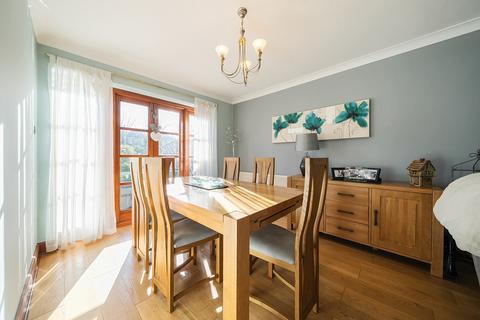 4 bedroom terraced house for sale, Earlshall Road, London