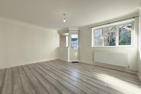 2 bedroom flat to rent, Kirkdale, Sydenham, SE26