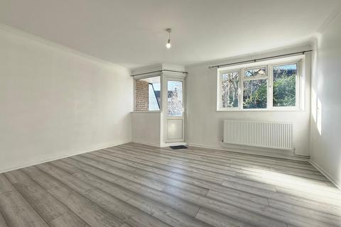 2 bedroom flat to rent, Kirkdale, Sydenham, SE26