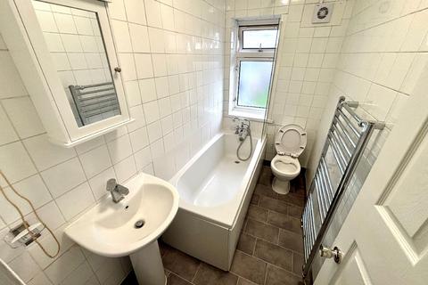 2 bedroom terraced house to rent, Tilney Road, Dagenham RM9